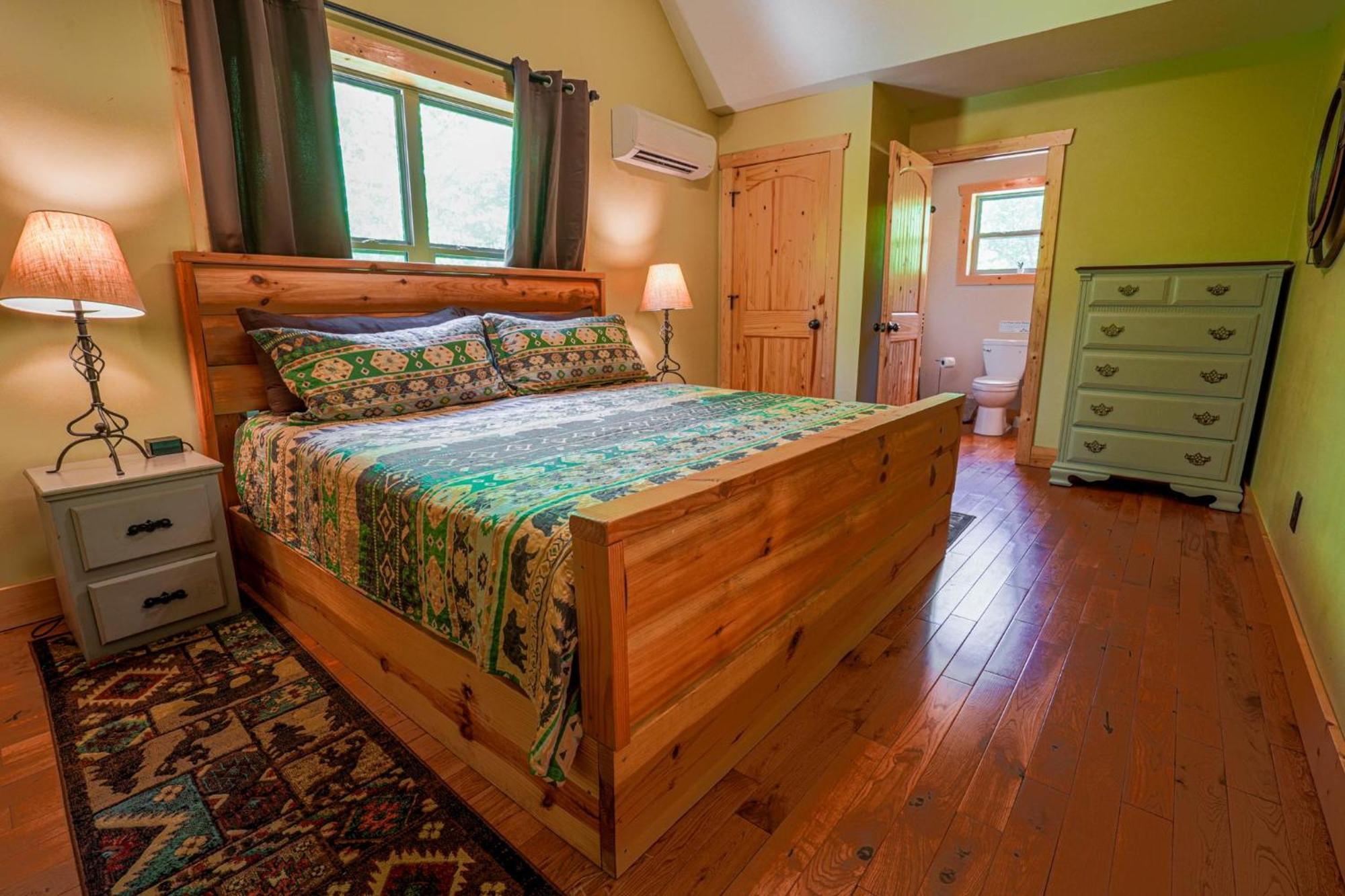 New Listing! Wine Country Retreat - 2 Bed, Hot Tub Villa Далонега Екстериор снимка