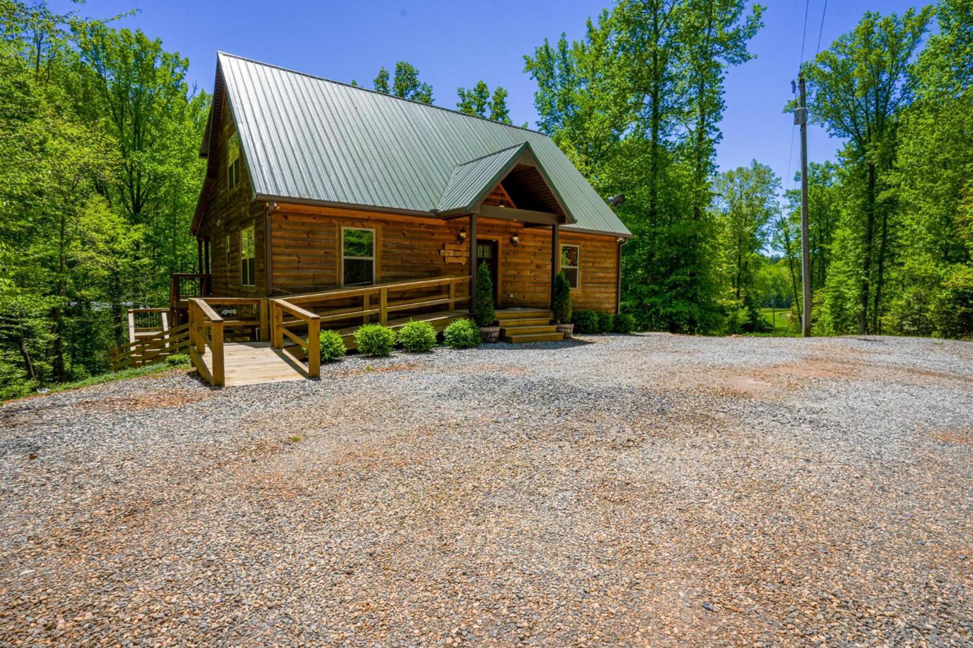 New Listing! Wine Country Retreat - 2 Bed, Hot Tub Villa Далонега Екстериор снимка