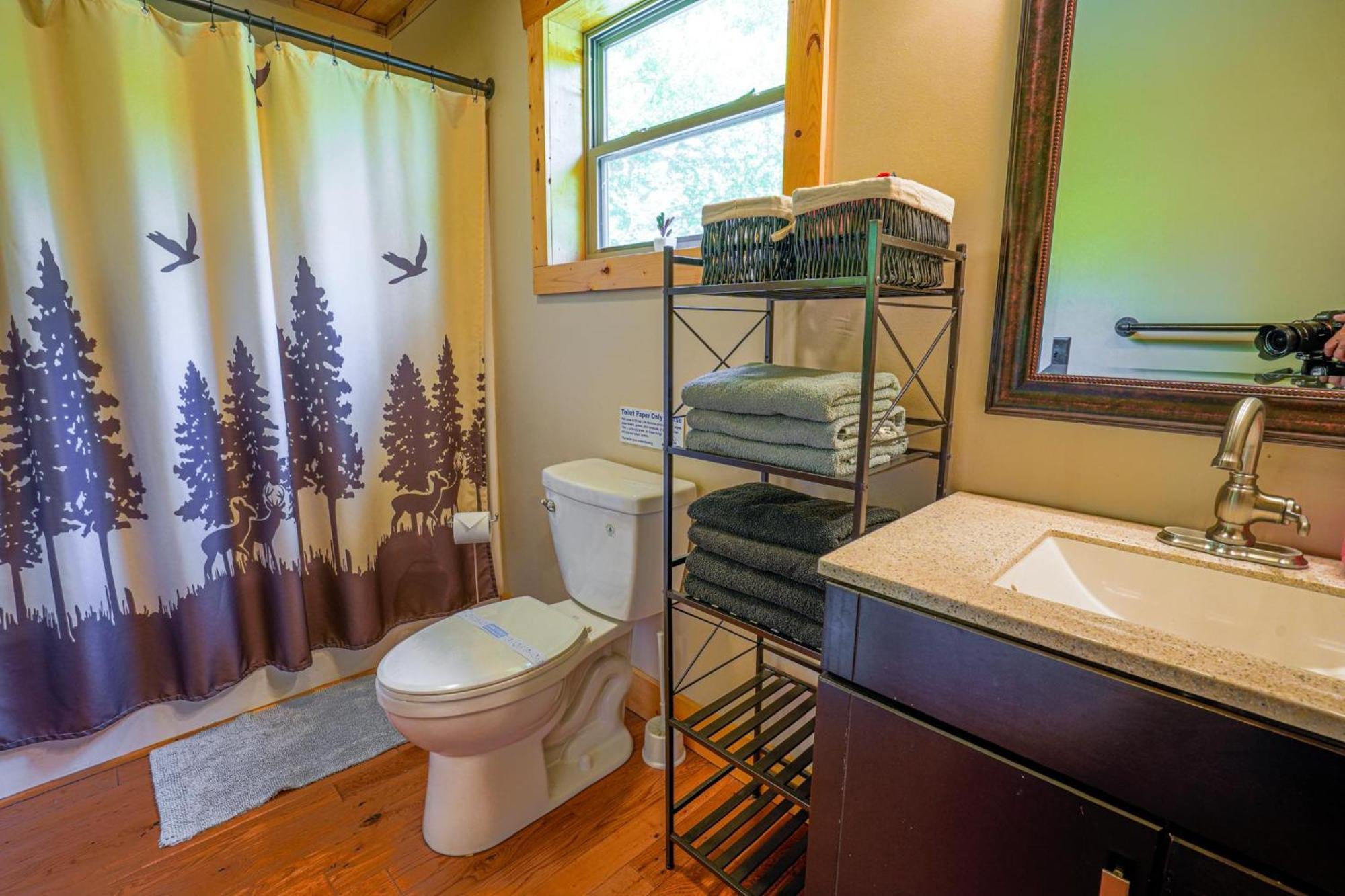 New Listing! Wine Country Retreat - 2 Bed, Hot Tub Villa Далонега Екстериор снимка