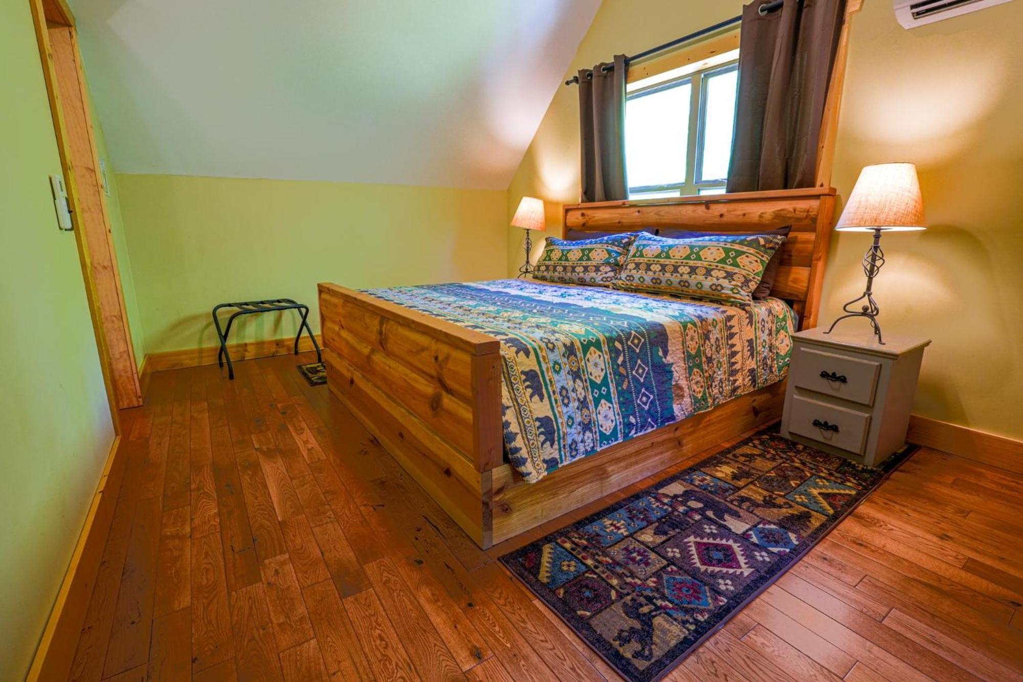 New Listing! Wine Country Retreat - 2 Bed, Hot Tub Villa Далонега Екстериор снимка