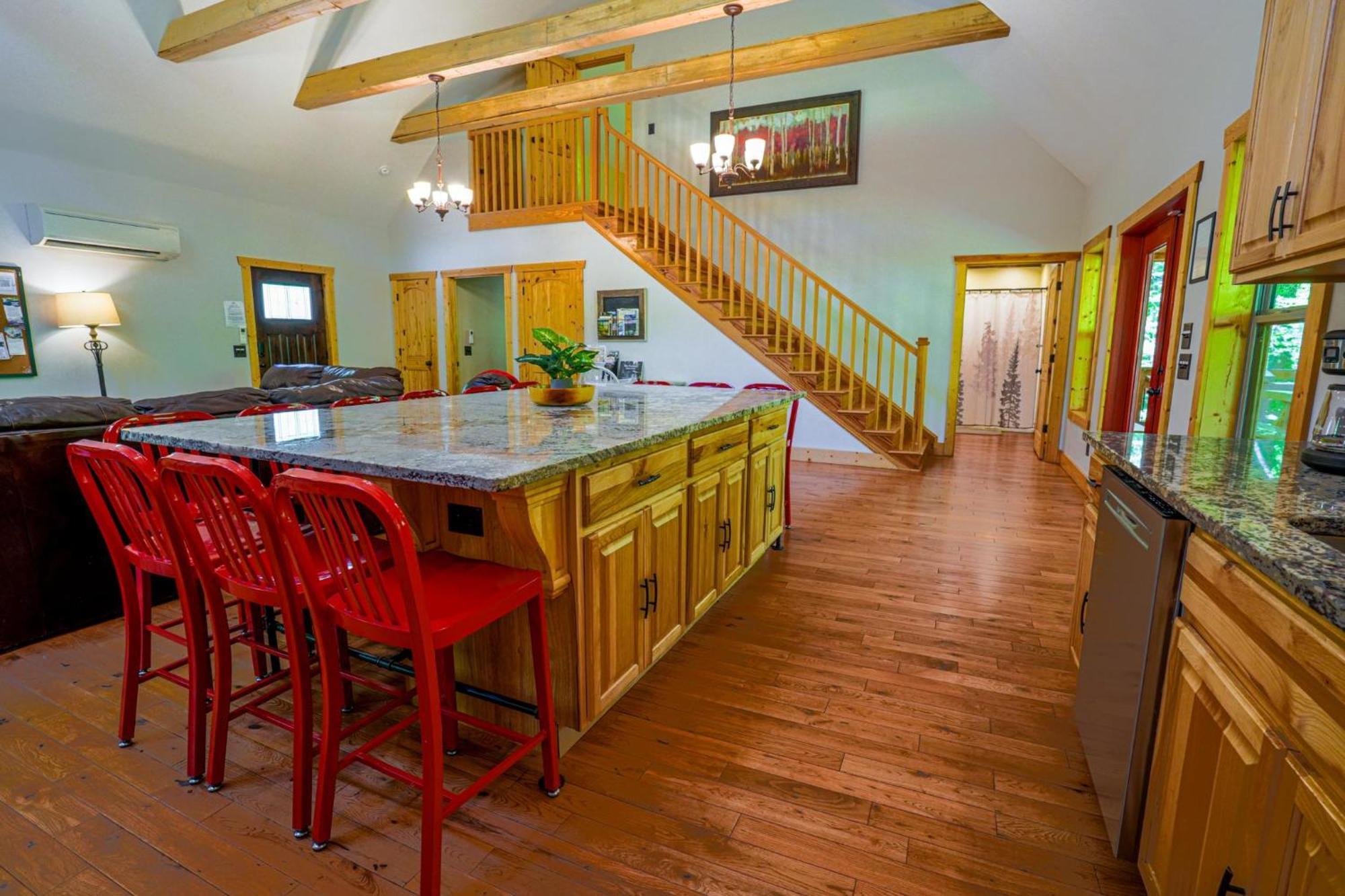 New Listing! Wine Country Retreat - 2 Bed, Hot Tub Villa Далонега Екстериор снимка